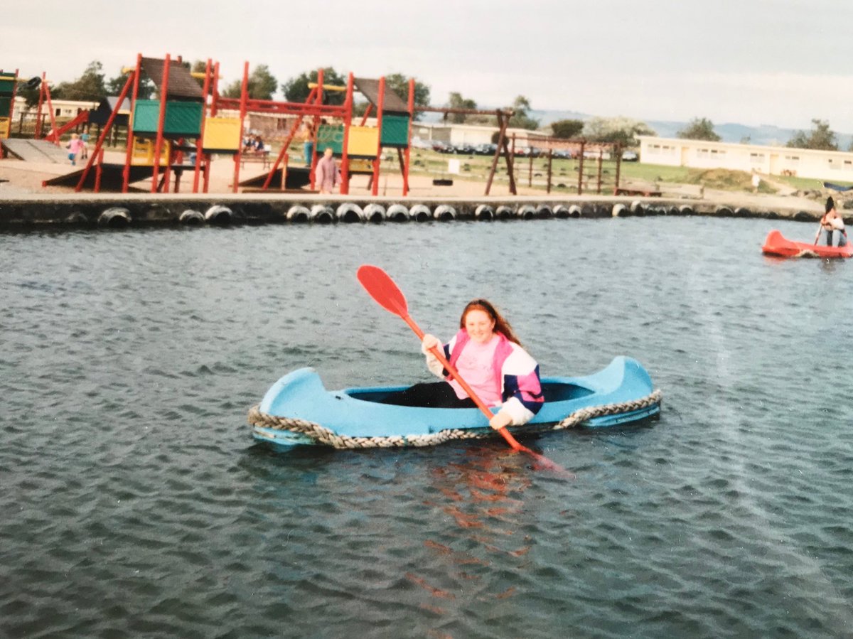 dieselokeds's tweet photo. That time I went kayaking dressed as the 90s #ShellSuitJacket #BlackStretchyHeadband #HypercolourTshirt https://t.co/0aGUOd0z9H
