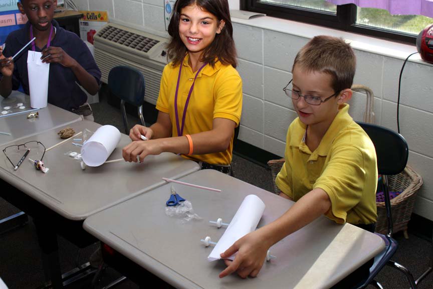 swesce's tweet photo. Investing in our future #STEM talent benefits us all. Our sponsors make it possible to accomplish our goals for #GEID. Thank you for your support @GulfstreamAero @SWETalk @GeorgiaPower @JCBmachines @aiaa @_AABE Mitsubishi Hiitachi Power Systems &amp; PAMA  #Savannah

. https://t.co/5IjHlwVH5B