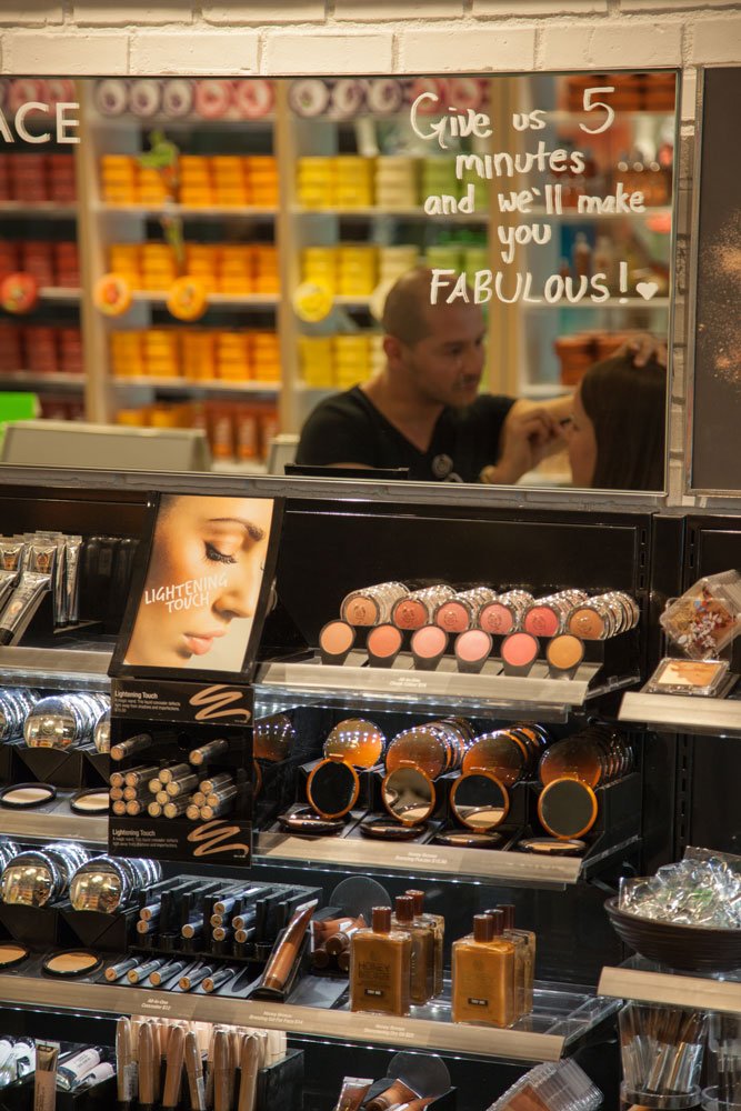 Today is #InternationalMakeupDay, so why not splurge on a glamorous new find at <a href="/MakeupArtSpace/">MakeupArtSpace</a>, @LUXBeautyBtqYEG or these others: bit.ly/2x1vhtH 
#yeg #shopyeg