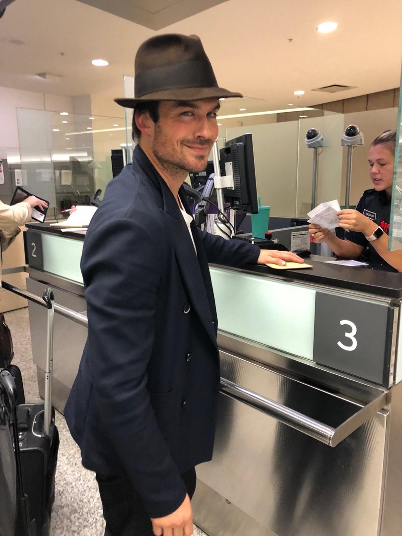 Ian Somerhalder News on Twitter "Ian Somerhalder at Toronto Airport.…