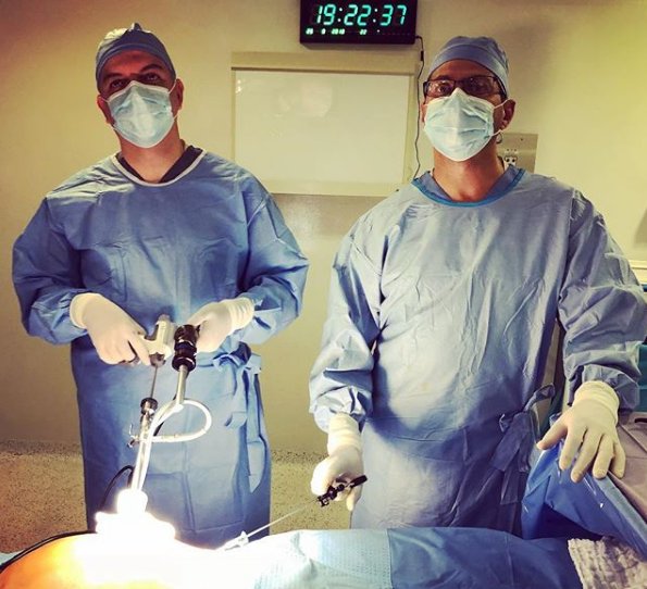 sinhuella's tweet photo. #cirugiasinhuella #cirugiasinmarcas #cl1p #mini #hibrido #mini-cl1p #surgeon #surgery #laparoscopia #sincicatrizvisible #laparoscopiaavanzada https://t.co/Fddkh83ITP