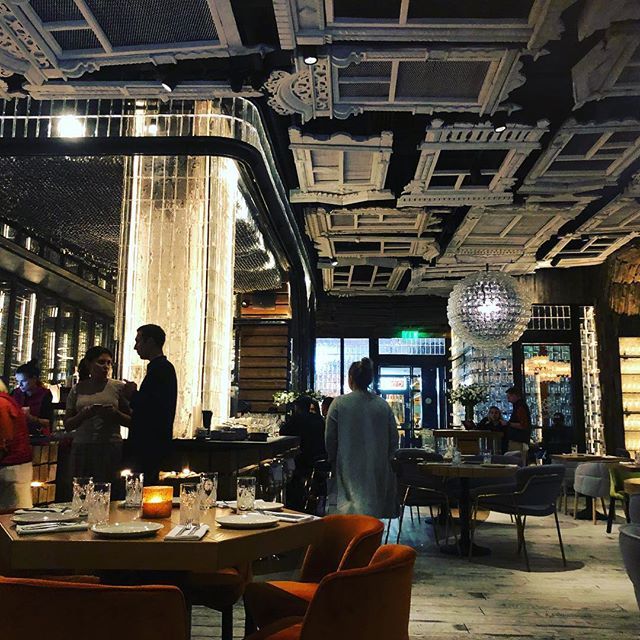 alesaib's tweet photo. E chi lo dice che una cena solitaria debba essere triste? Locale stupendo, servizio eccezionale. #charismatica #moscow #retailmarketing https://t.co/oDNrbzLCYd https://t.co/mlOJh7WC7o