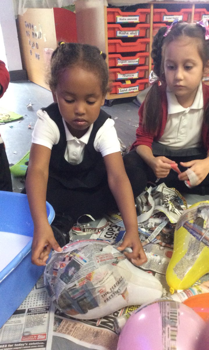 MrsBeckKMPA's tweet photo. What a busy afternoon in class 1! We’ve been creating characters from a story! 🐍🦋 #displaywork #watchthisspace @kestrelsfield https://t.co/FrHkDRnfrp