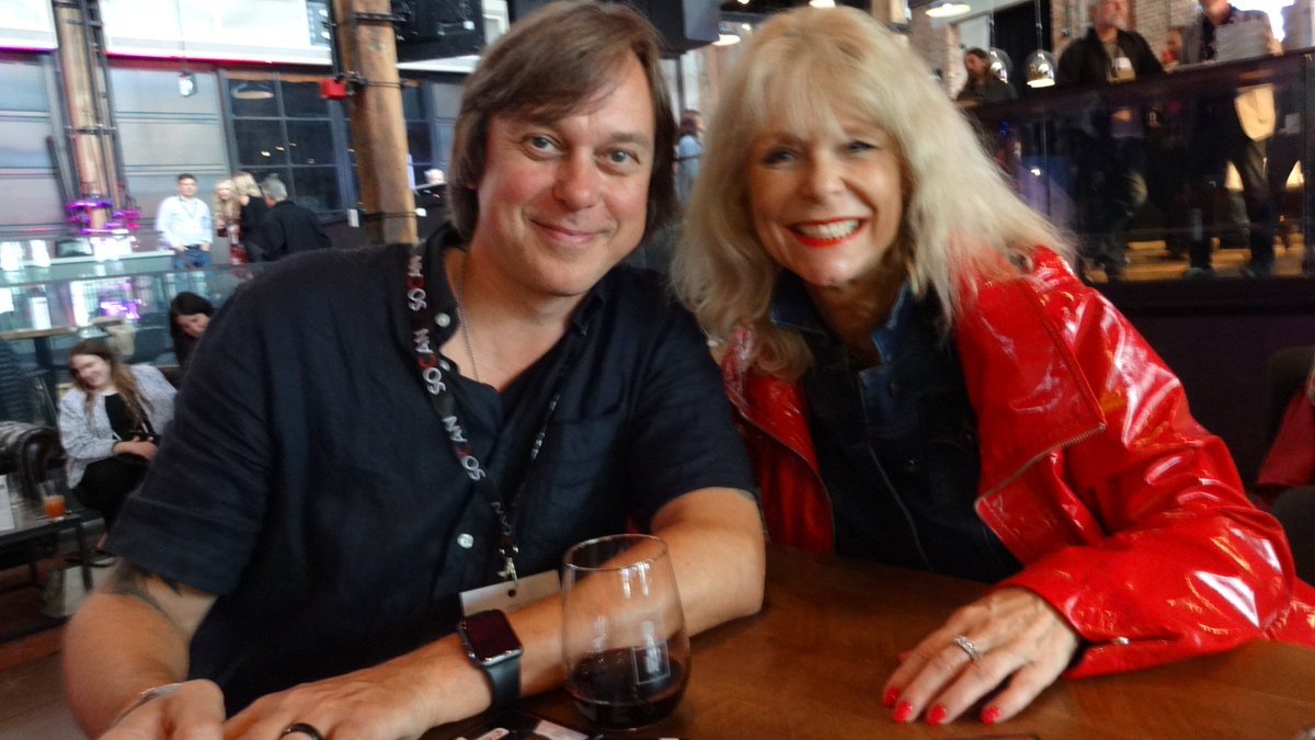 Canadian Music Café tweet media