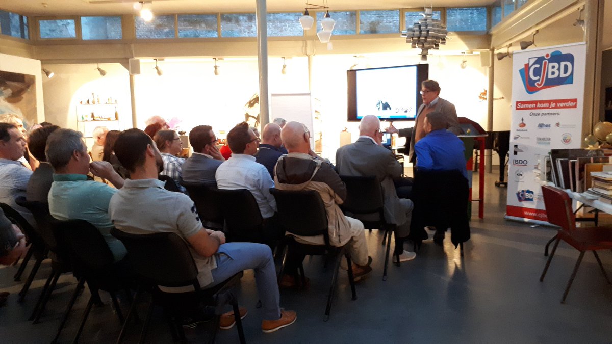 Anke_Bot's tweet image. Interessante bijeenkomst met Viktor  dekoninck #CJBD.