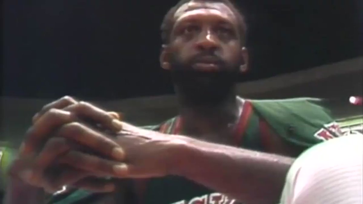 Happy 70th Birthday to the legend, Bob Lanier!!  