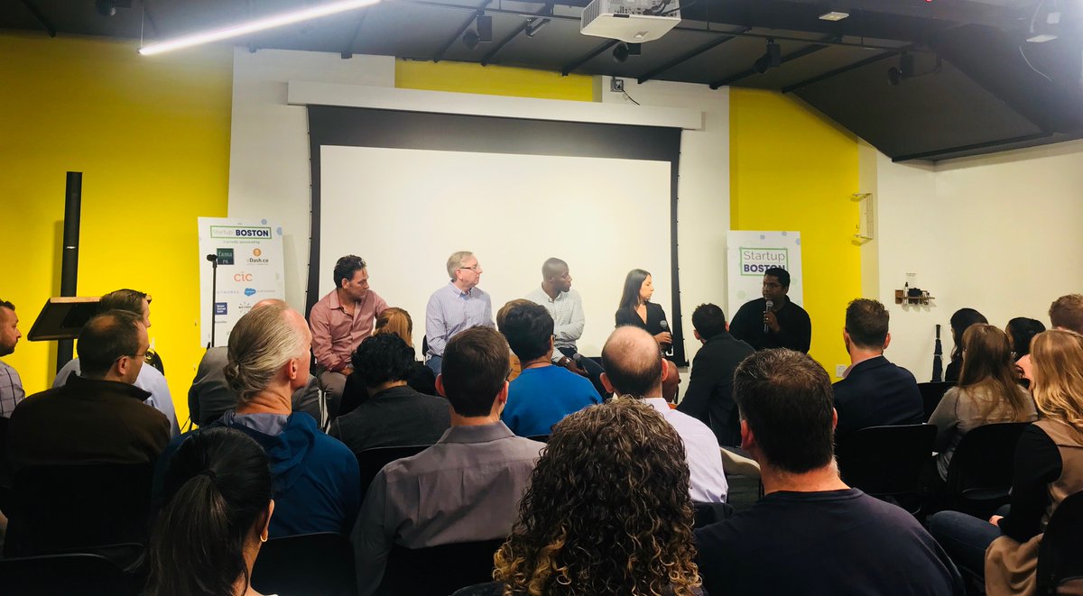 Monday morning enterprise sales panel discussion to kick off #StartupBOS! Looking forward to many more exciting events this week @CICBoston