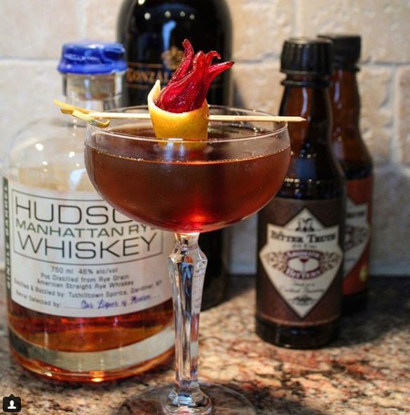 Great way 2 finish a Monday, listening 2 <a href="/BarKeepTips/">Bar Keep Tips</a> podcast while sipping a Manhattan, using award-winning <a href="/HudsonWhiskey/">Hudson Whiskey</a> Manhattan Rye as the base, <a href="/YOURBITTERTRUTH/">The Bitter Truth</a> bitters 4 balance, topped w <a href="/WildHibiscusCo/">Wild Hibiscus</a> flower 4 its beauty &amp; berry flavor #ClassicCocktail #ManhattanMonday