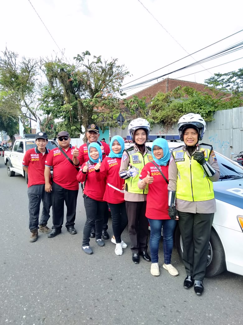 core_yc2zab's tweet photo. Tim CORE YC2ZAB Turut Berpartisipasi Pada Giat Karnaval Gelar Potensi Pramuka Kwarcab Banyumas. https://t.co/tYiKEynoOr
