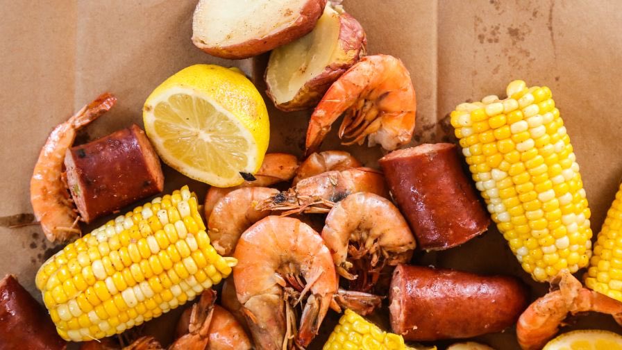 Shrimp boil at SAE commencing @ 4:30. See y’all there!