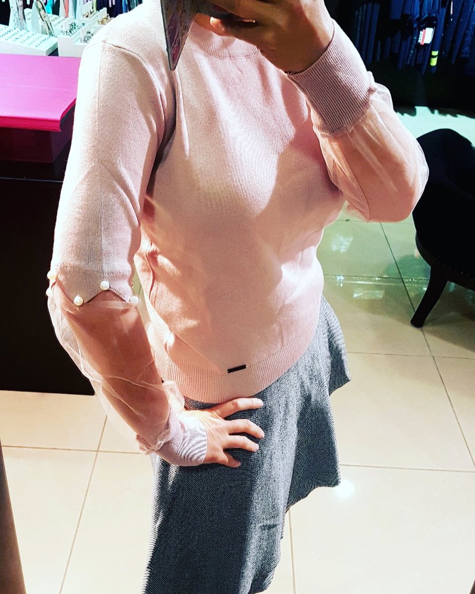 BerlingBoutique's tweet photo. Let Berling sort your autumn work wardrobe. Beautiful Autumn Stock Arriving Daily @ Berling.
Ring 02830269179 to purchase 💕💕💕
#dontmissout #oneofeachsize #openaccounttoday #autumn #tops #blouses #jeans #dresses 💖💖💖 https://t.co/6L8JSuRakf