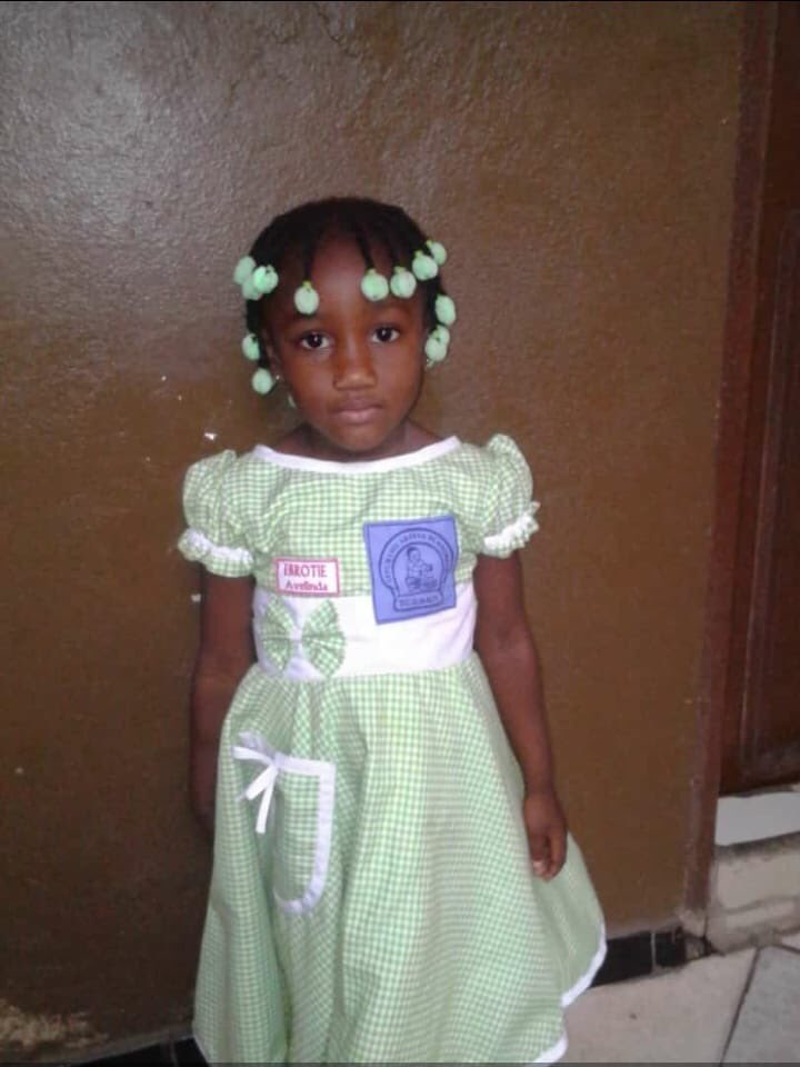 Alainlobog's tweet photo. 🚨 #Enfantperdue 
La petite Ebrotié Aveline est portée disparue depuis ce matin à 11h dans son école à KOUMASSI. 
La famille est inconsolable. Contacts : 09 61 08 01
07 14 41 18 https://t.co/thjGFUAfZl