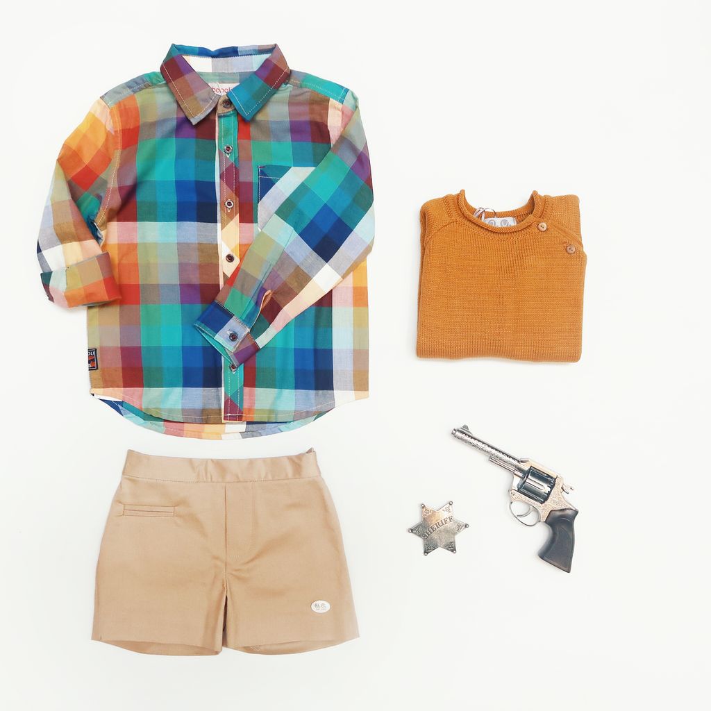 blondinbebe's tweet photo. Para ser un sheriff de verdad nos hace falta una camisa de cuadros como esta de @boboli_fashion. Y este jersey y pantalon corto de @JV_JoseVaron son totalmente necesarios!
¡A que esta chulisimo!😍
#josevaron #boboli #sheriff #kidsfashion #ropabonitaparaniños #tiendaonline #Cowboy https://t.co/WR2BLmcAjX