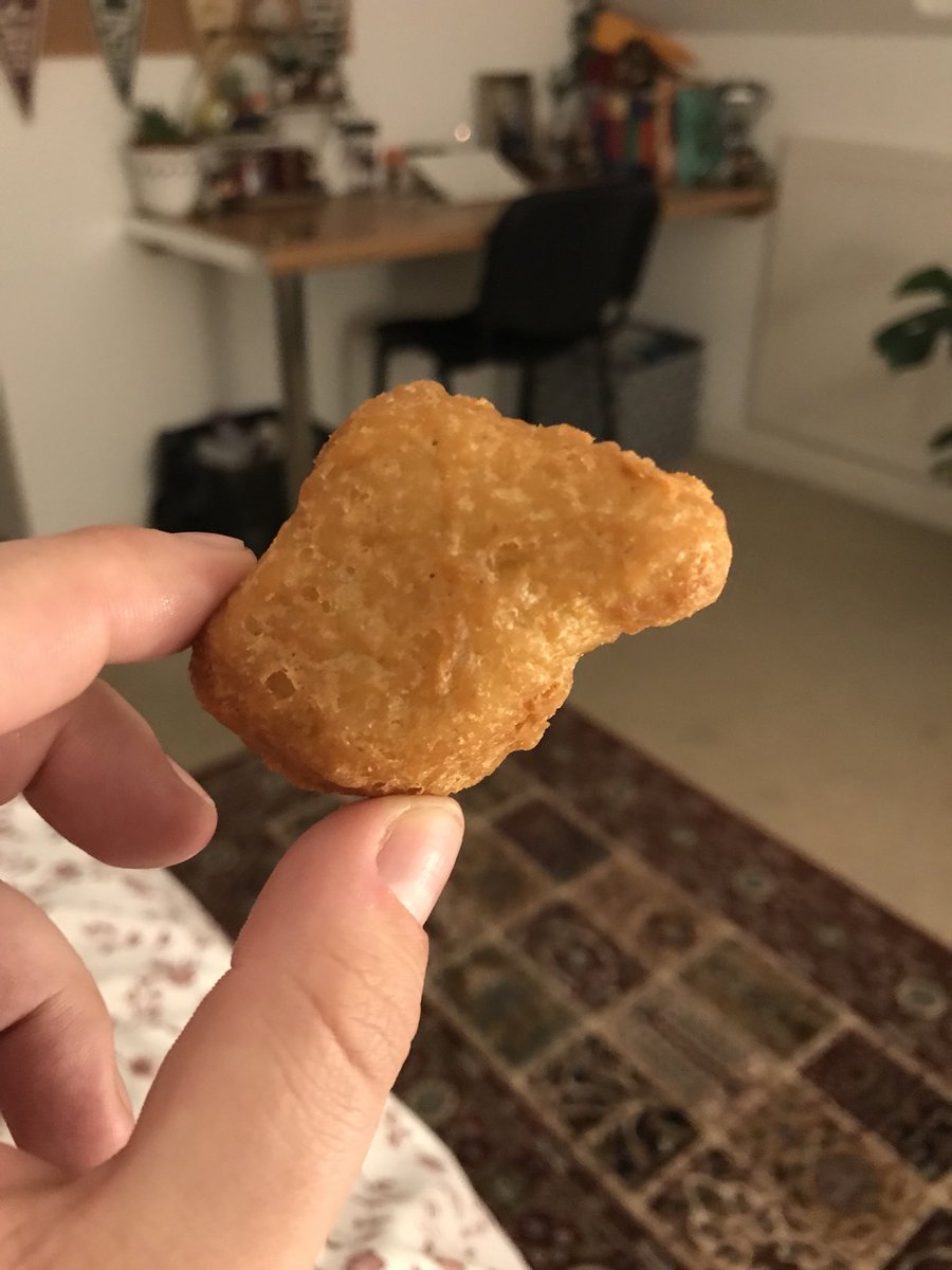 ChickNuggQueen's tweet photo. There’s a fish and chip shop near my new house and they have a cheap meal deal and these bad boys are included and my life has forever changed. EXCELLENT. Fab flavour, solid crunch. Idec that they are battered and not crumbed. 9.5/10 https://t.co/wazUtaIZAM