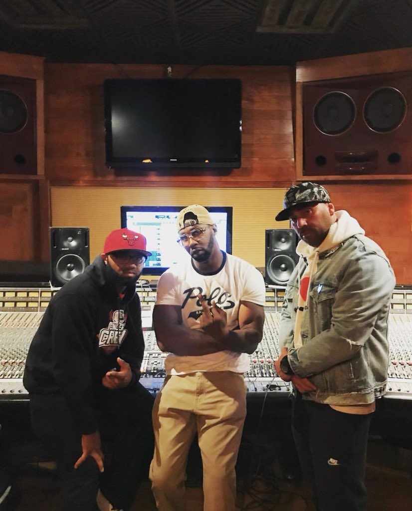 real9thprince's tweet image. @TrifeDiesel &amp;amp; @JoJoPellegrino #9thprince flicking it up last night In the studio. Trife gave me a killa verse for my “MadMan Revenge’s” EP jojo also going to body this track! 🎹🎻🎤🥁🎸🎺🎷