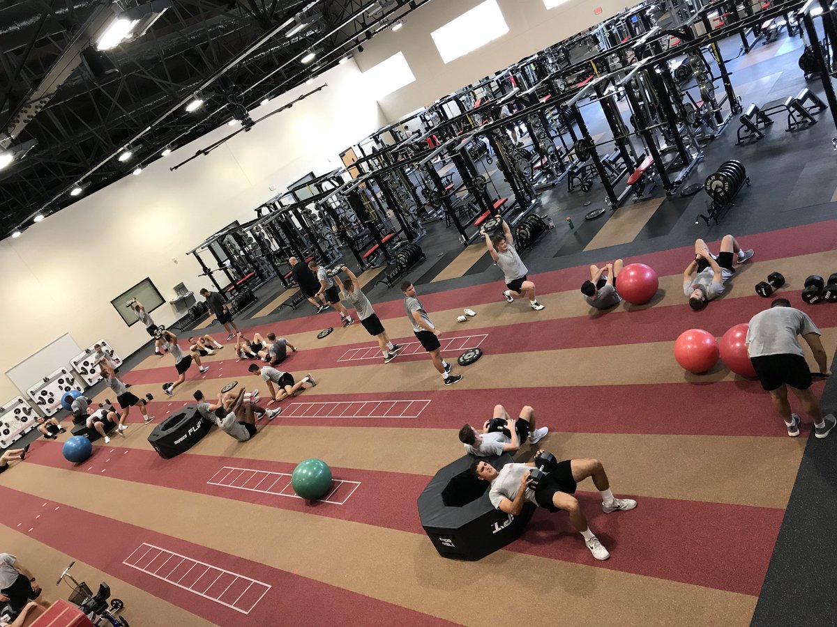 VMI_Lacrosse's tweet photo. The boys are getting after it in the weight room this afternoon! https://t.co/brMdoYQDeY