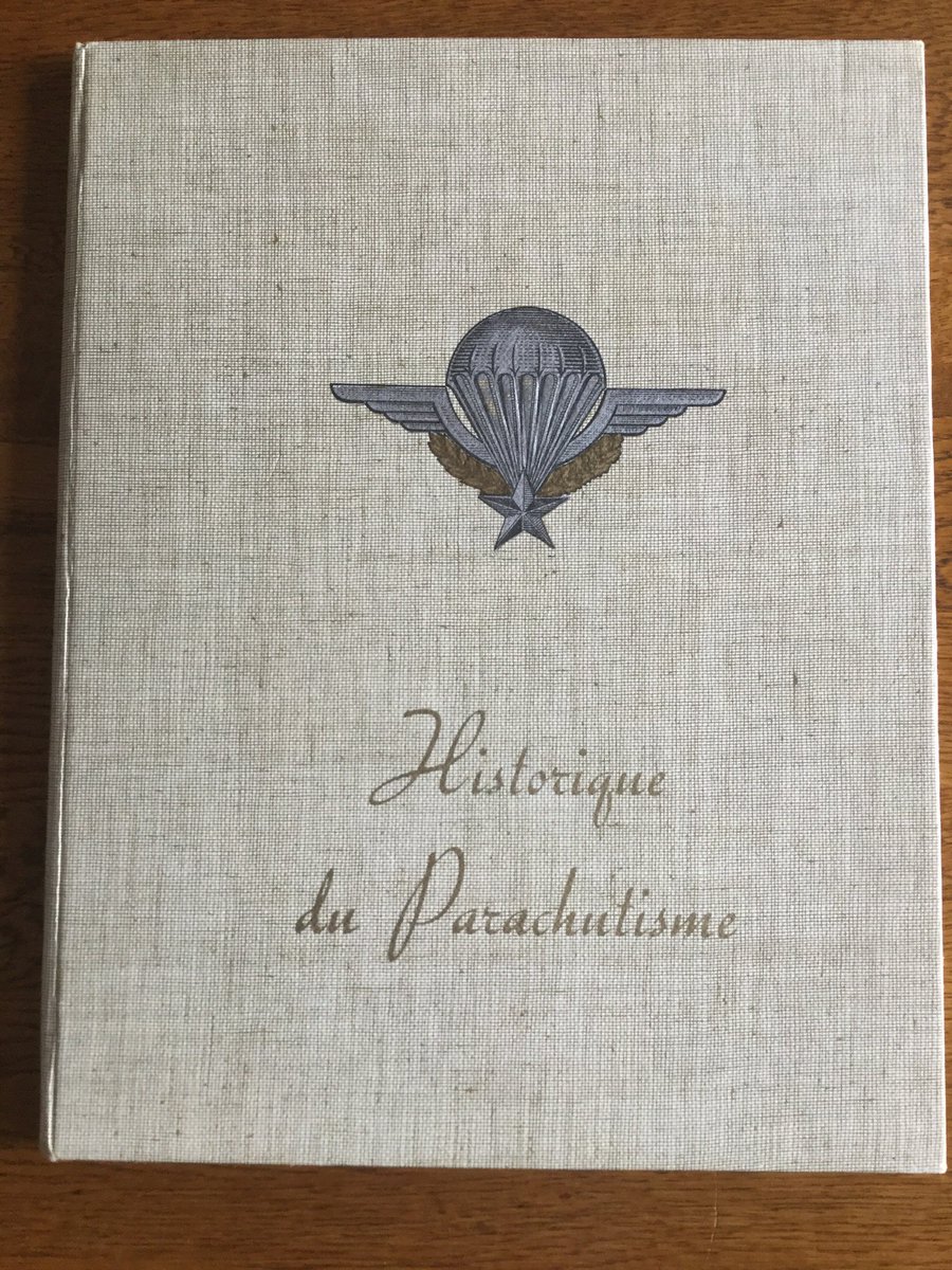 RangeDays's tweet image. A very nice, crisp, mint 1963 copy of this excellent book dedicated to the history of the French Paras. For sale.