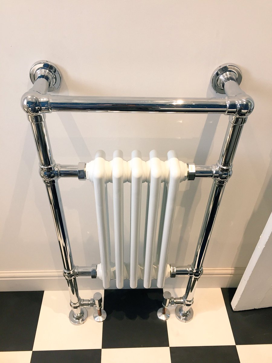 purebathroom's tweet photo. New #bathroom installed in #Frome #Plumbing #Heating #bath #toilet #metro #tiling #towelrail #basin #shower https://t.co/nkaxPuOf1D
