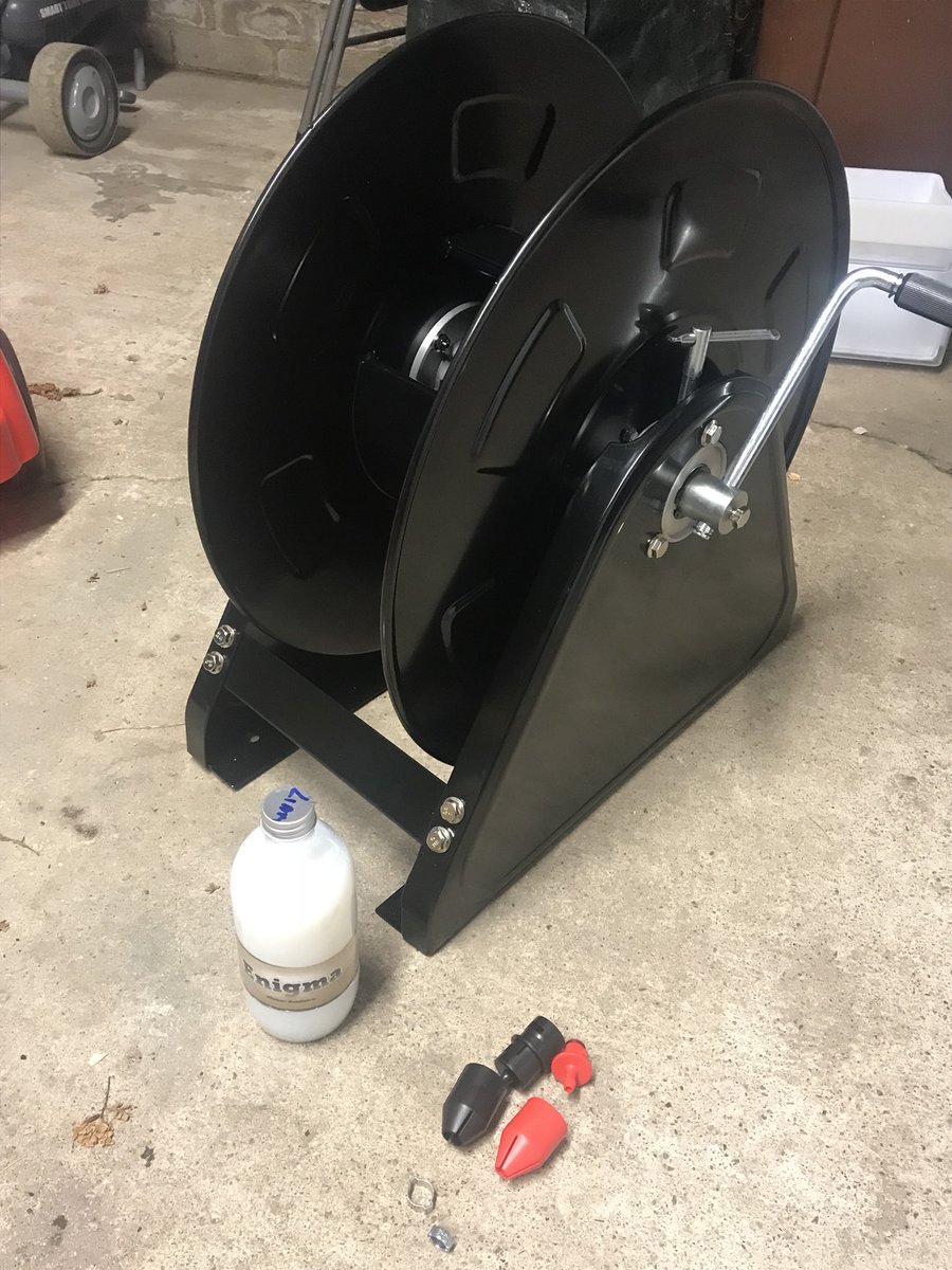 Bit of a late one but great to meet up with <a href="/crosecleaning/">C. Rose Cleaning</a> and <a href="/Premier_clean1/">Premier Clean</a> at the weekend at the WCP Cleaning show. I may have not bought much but I’m pleased with my <a href="/xlinesystems/">Xline Systems</a> series 700 reel.