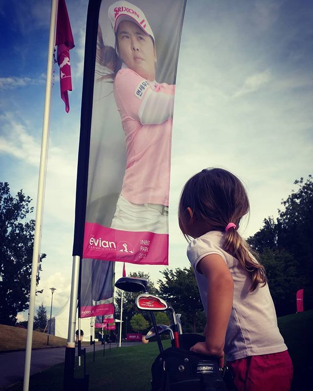 1contactoffice's tweet photo. Inspiring! @evianchamp
@evian_resort leadbetter academy.
.
.
.
. .
#evianresort #evian #mckayson #evianlesbains #evianchamp #golfmajor #golf #lpga #golfpractice#golfista #golfcourse #golf⛳️ #golfer #swing #bestgolfcourses #rolex #niña #golfbabes #gol… https://t.co/gQHyRDQAsI https://t.co/mxHgHrLTRC