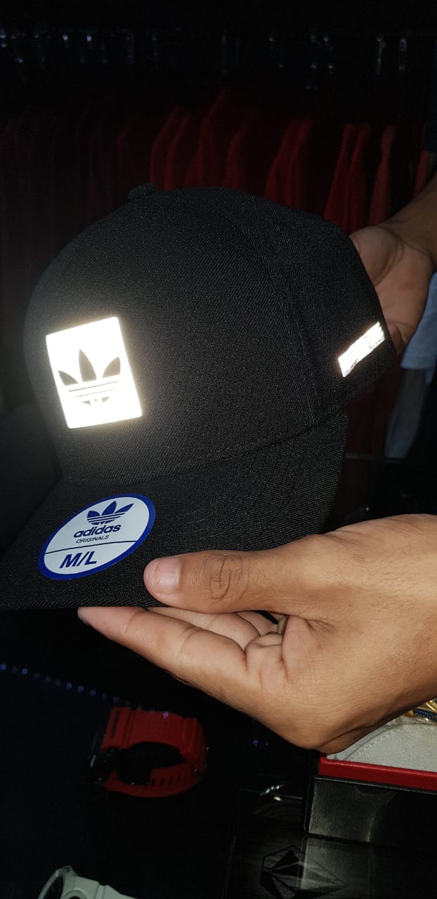 casaco da adidas olho de gato