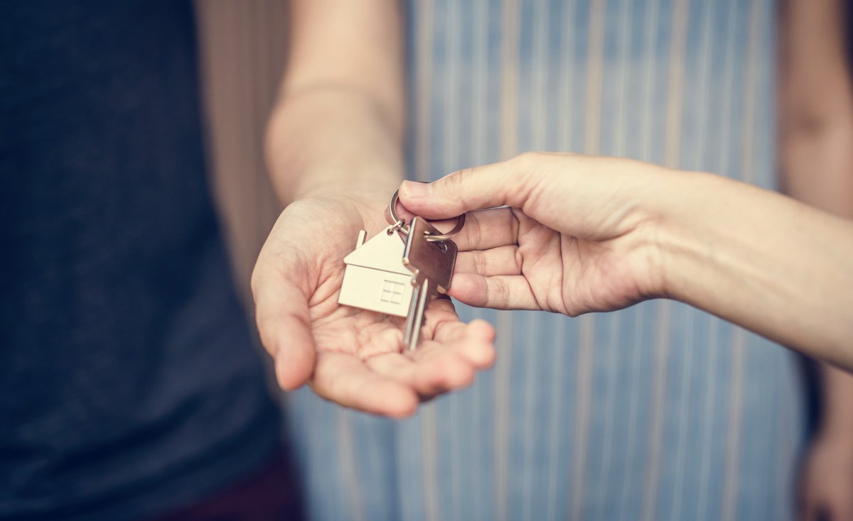 Beverwise's tweet photo. Creating an offer that’s supported by an approval letter is the number one way to compete with other home buyers. Get started with your home loan at Everwise Home Loans &amp; Realty. Contact us to get your pre-approval letter today so you can have an edge on the sellers market! https://t.co/CkJj2zKVHj
