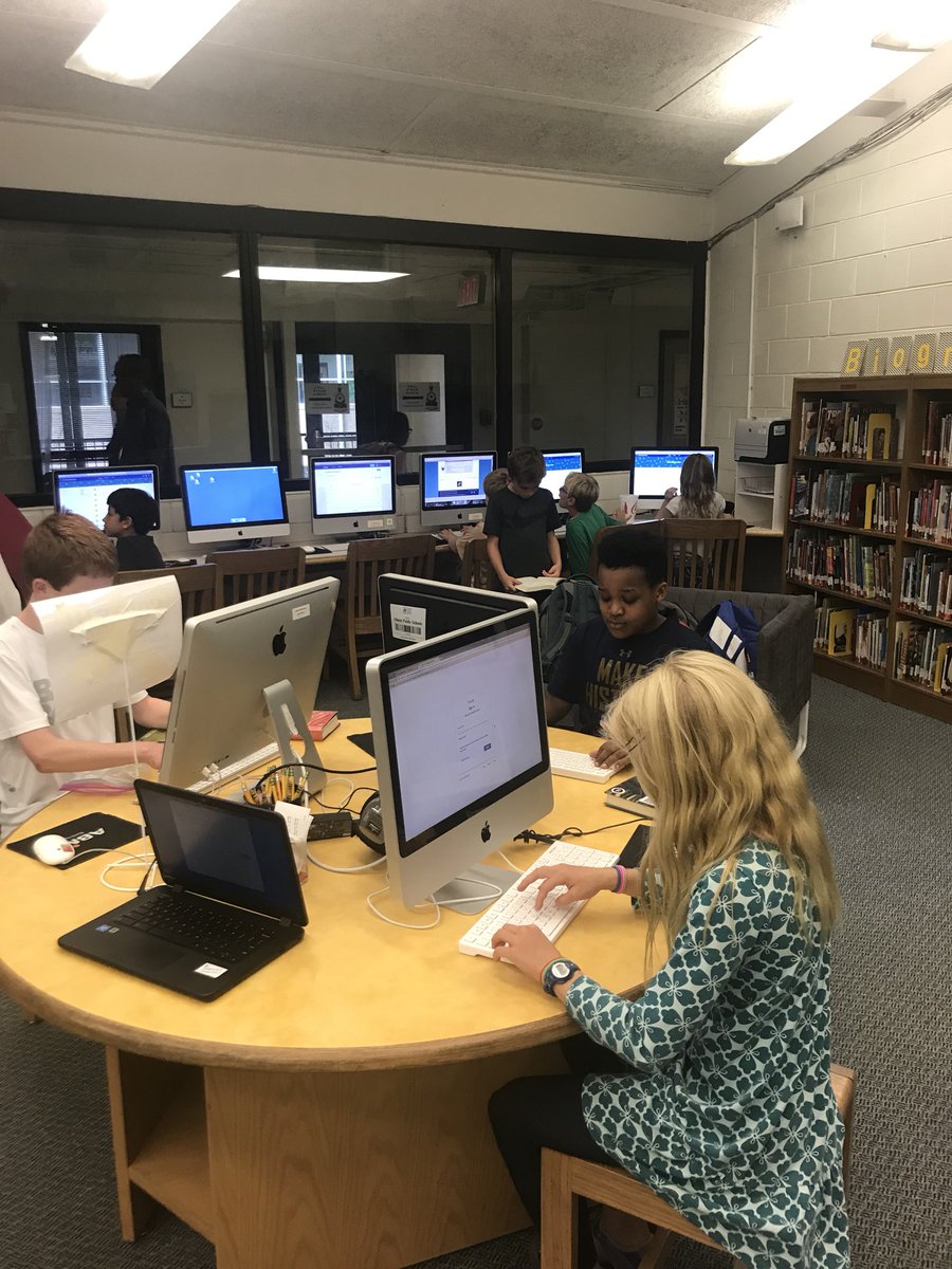 edtech_lynn's tweet photo. The @WTJPrincipal #SchoolDay doesnβt end at 2:30! These π©βπ π¨πΎβπ are using @quizlet and @GoogleForEdu #Classroom to prepare for @apsupdate #ReadingBowl @WTJacksonmedia & #MsMak have an excited crew! #GettingCompetitionready @APSMediaServ @APSITPatrice https://t.co/WFzHDoSsK5