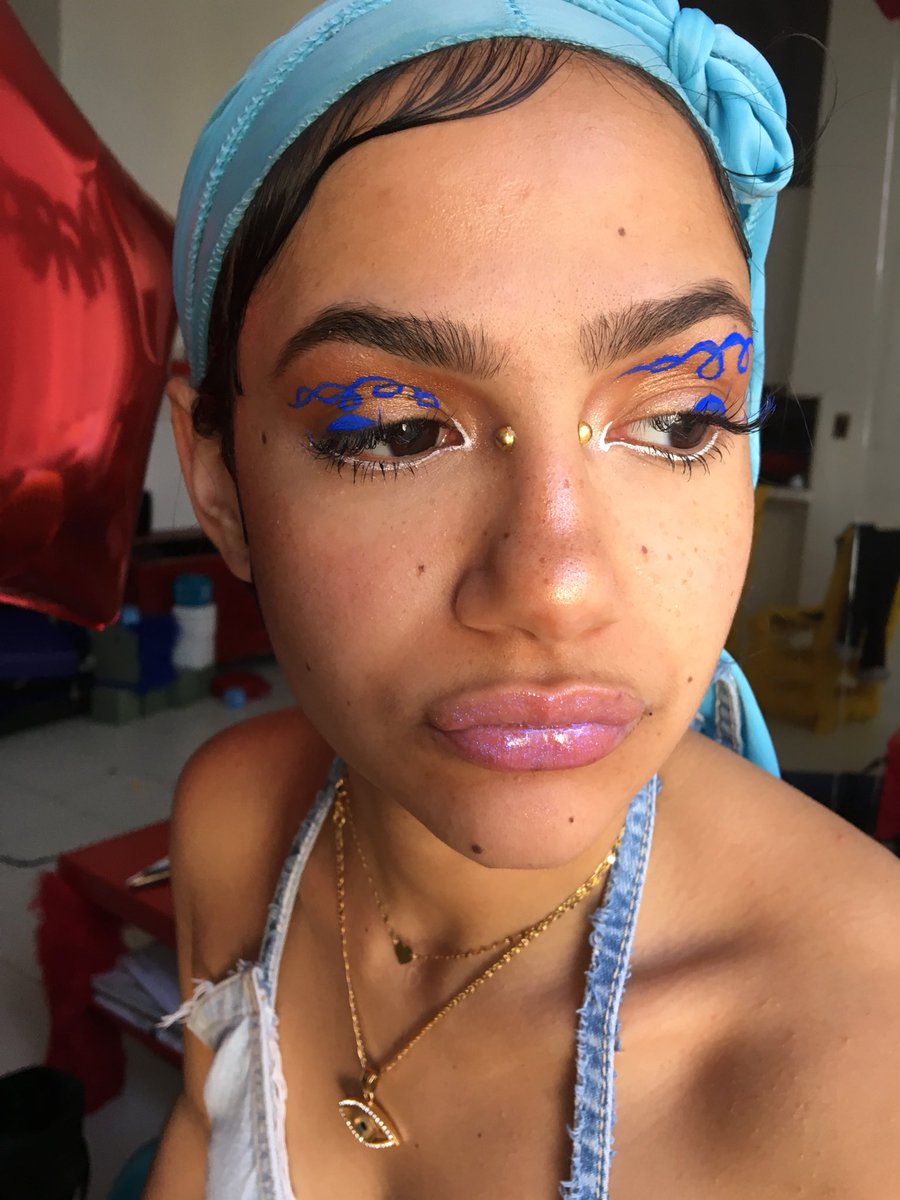 EisforExtras's tweet image. I didn’t want both eyes to match, it felt cliche. #MUByErinNPea on Uzumaki. erinnpea.com to book! ✨⭐️⚡️#freehanddesign