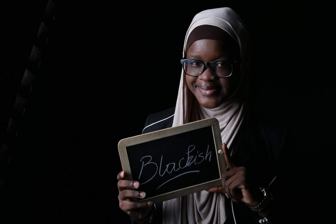 Blackish225's tweet photo. « Le stéréotype qui me désole le plus quand on parle de la femme c’est qu’on n’est pas assez femme quand on n’est pas encore mariée (...) Pour moi un homme ou une femme existe d’abord pour ce qu’il ou elle est !»
Tchonte Mireille, blogueuse, 
Cc @LoukiGirl  #blackish #CentreEulis https://t.co/a8US8pgGal