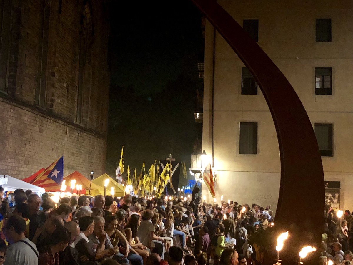 Lgtnx's tweet photo. #Elfossar #Independència https://t.co/88BHrtj3g5