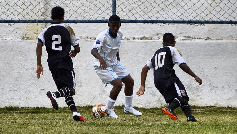 mcardoso_98's tweet photo. Com humildade vou conquistando o meu espaço ..
#Carioca2018
#CeresFC
#Desacreditanão https://t.co/uE1qPPvejD
