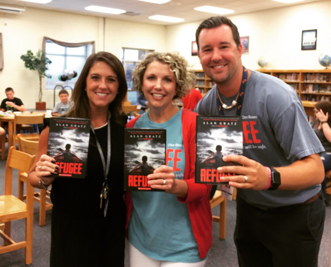 jordan_ridenour's tweet image. A phenomenal author visit today from Alan Gratz! Thank you for your strong words of motivation to our students reminding us that anything is possible!You have continued to show our students the power and importance of reading! Thank you @AlanGratz #SparksInTheDark #Refugee #1READ