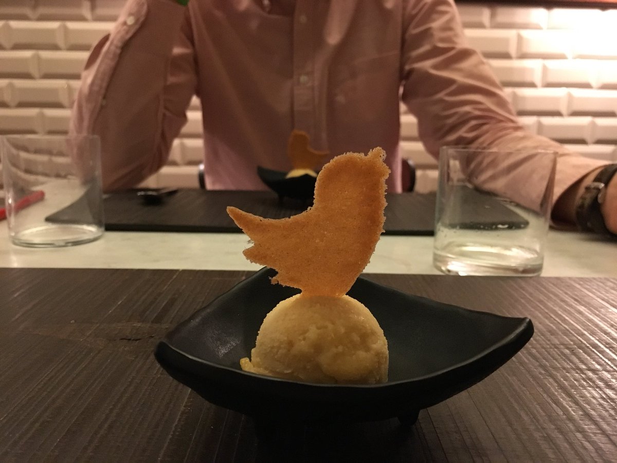 andreadcn's tweet photo. 😏 https://t.co/oGa0eK72Zt