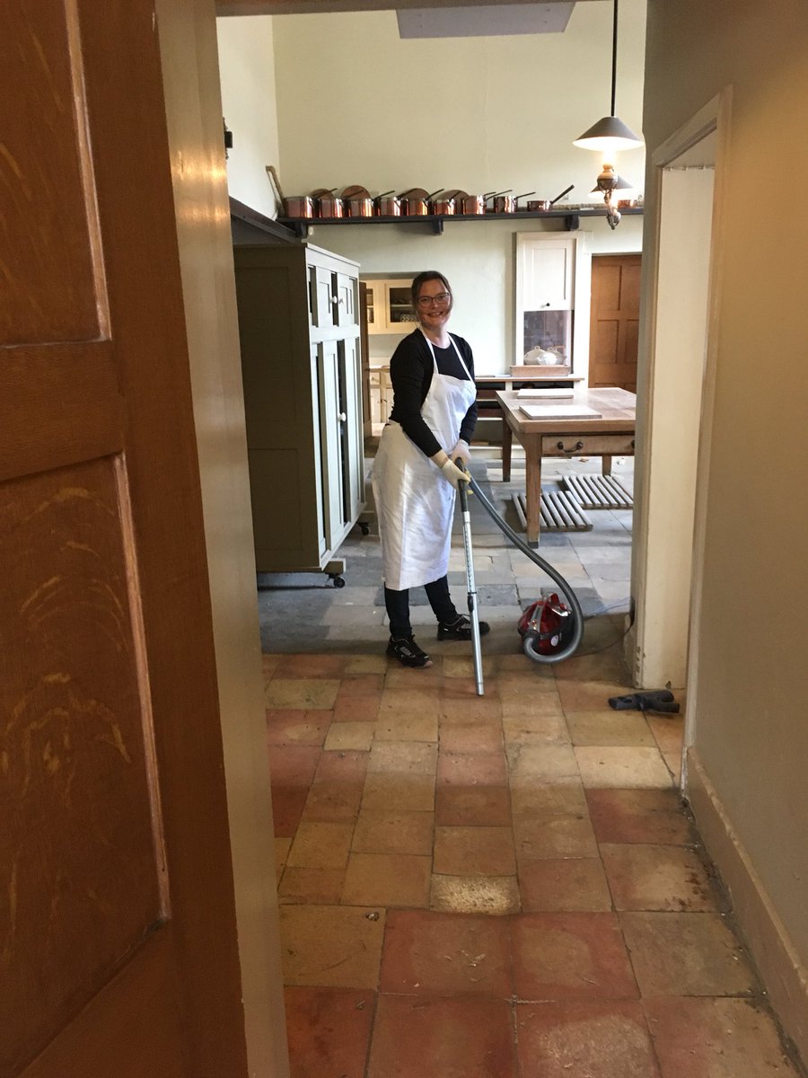 HistoricalHippo's tweet photo. Cleaning the #historickitchen @EHAudleyEnd today! @pastpleasures1 @_gwaredd https://t.co/aFv6GJ44ab