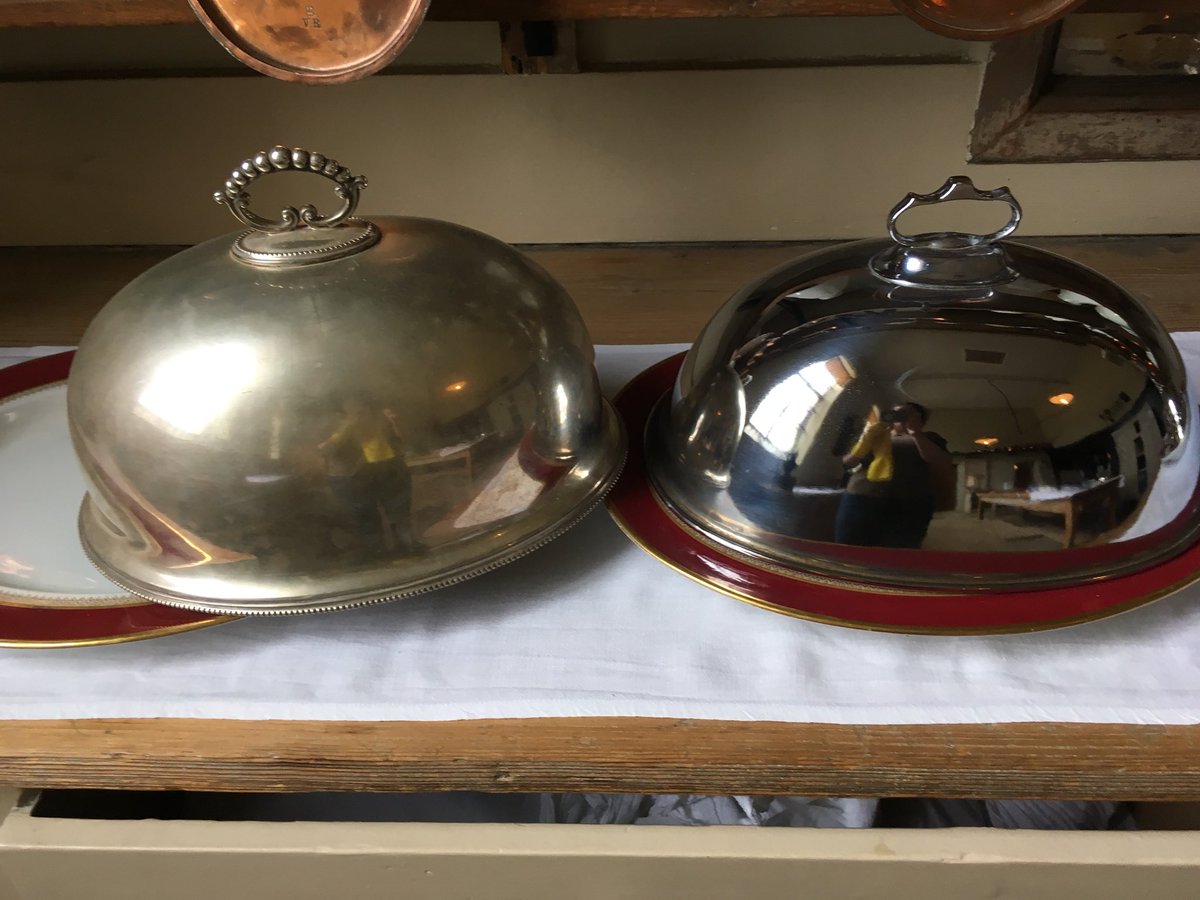 HistoricalHippo's tweet photo. Cleaning the #historickitchen @EHAudleyEnd today! @pastpleasures1 @_gwaredd https://t.co/aFv6GJ44ab