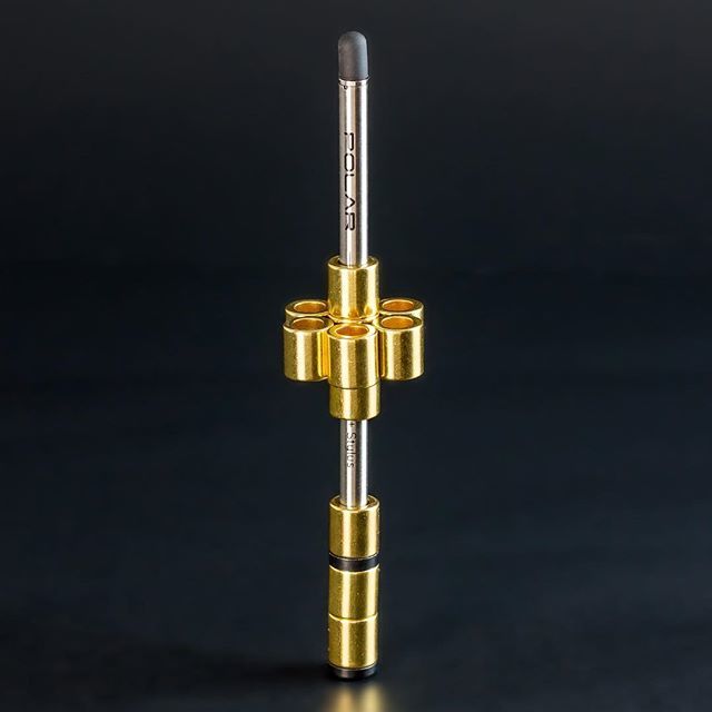 POLAR_Pen's tweet photo. Tag someone who loves gold👇🏽 https://t.co/OlfH7fx6Gk https://t.co/FHGuXAAXQj