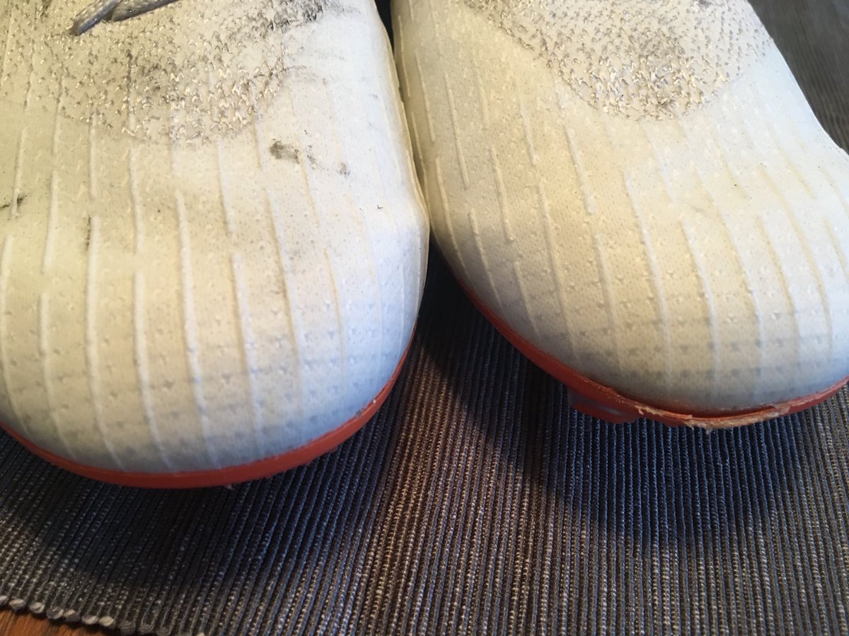 LiamChernoff's tweet photo. My brand new pair of @Nike #Mercurials. So disappointed.😕⚽️ 2 sessions and the toe is already coming apart!(?) Anybody else have this this problem. I loved them otherwise. #NikeFail #football #soccer https://t.co/imT6Yz6mR9