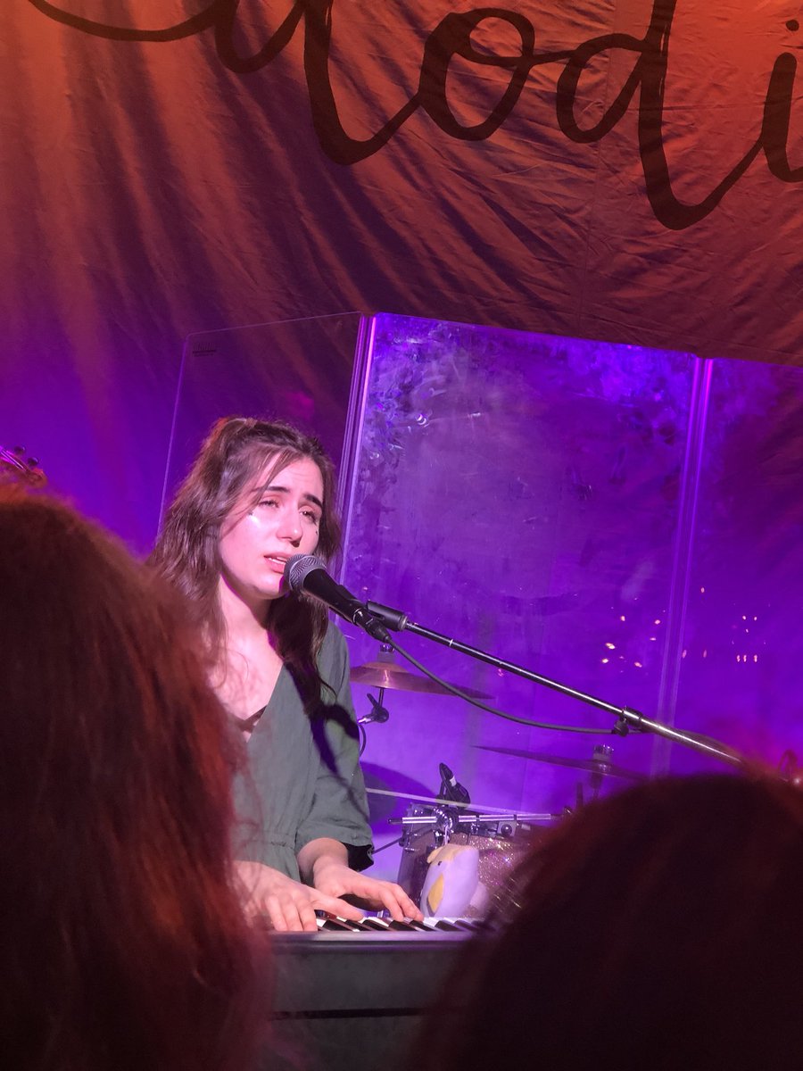 lessamazingsam's tweet photo. Thank you for an amazing night @doddleoddle https://t.co/z6vo4Z33LO