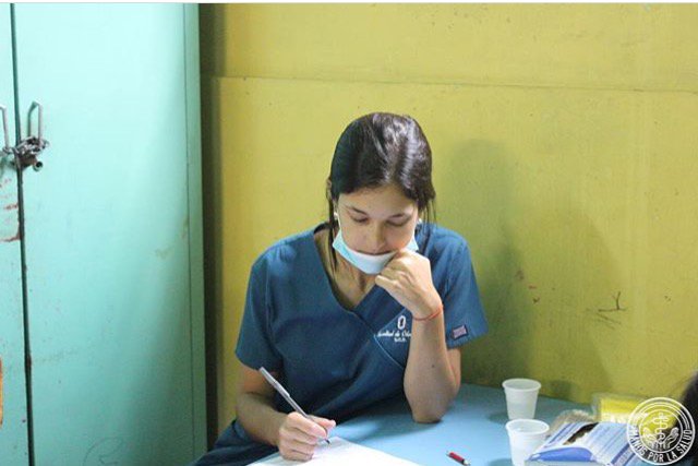 Manosporlasalud's tweet photo. Cuando un voluntario visita a alguien que está solo, le cura la soledad. #TuAporteGeneraCambios https://t.co/n7q9Mm2566