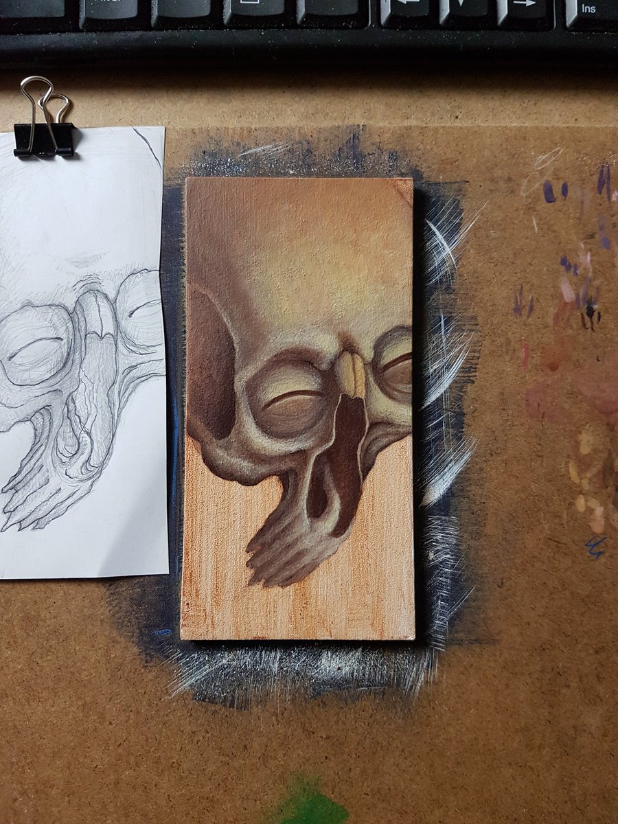 AlbertFisk's tweet photo. It's 4:30am and I can't sleep. Putting some more practice into this mini painting. Learning a lot, really like dry brushing with the acrylics!
#painting #acrylic #art #AlbertFisk https://t.co/twUGLsgbU6
