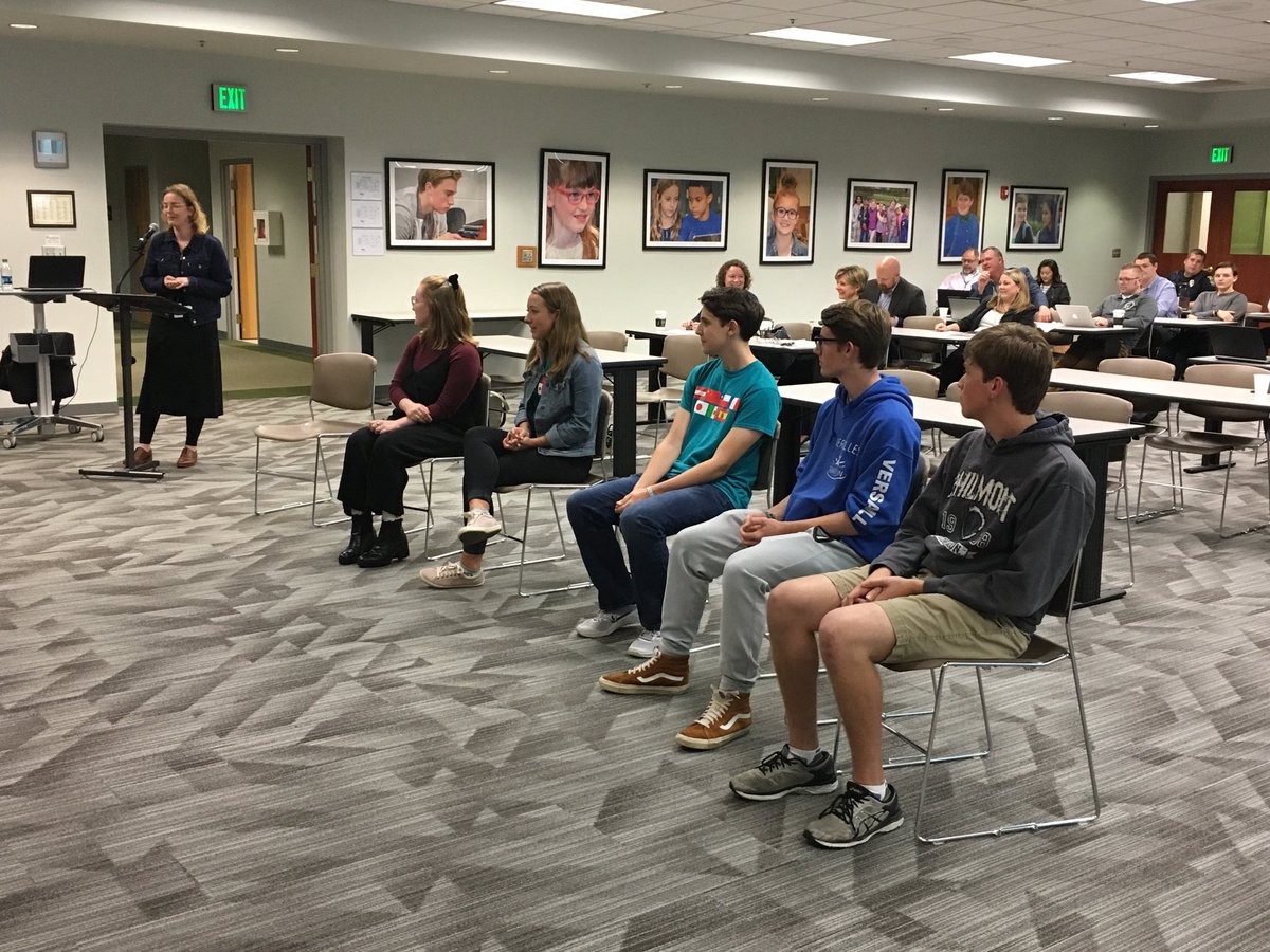 ZCHSPrincipal's tweet photo. Ms. Conrad and our Global Eagles are sharing their international educational experiences with the School Board this evening. Travel Eagles! https://t.co/xQ9DRV8N0P