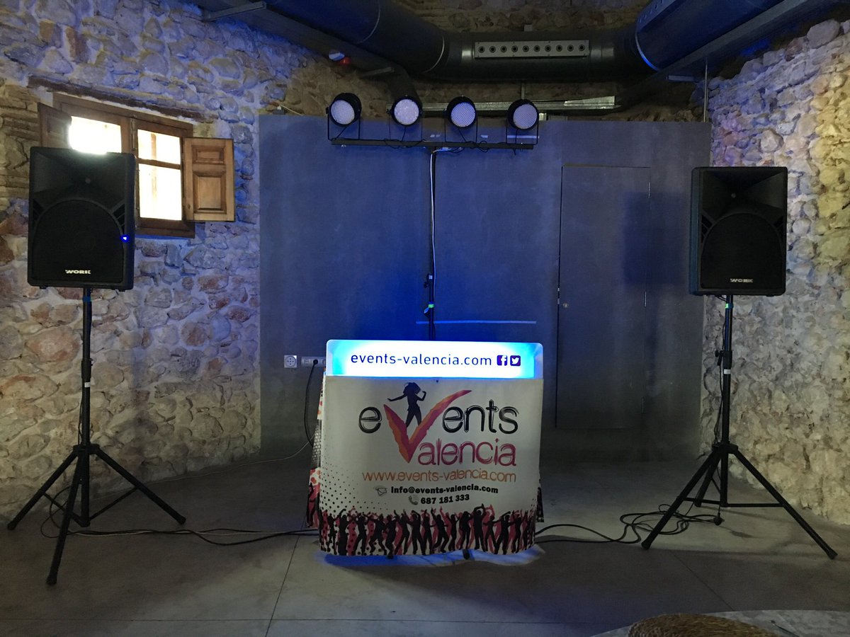eventsvalencia1's tweet photo. Discomovil con https://t.co/wLFa53edHv #MoliNou https://t.co/HQkXHy7nQZ