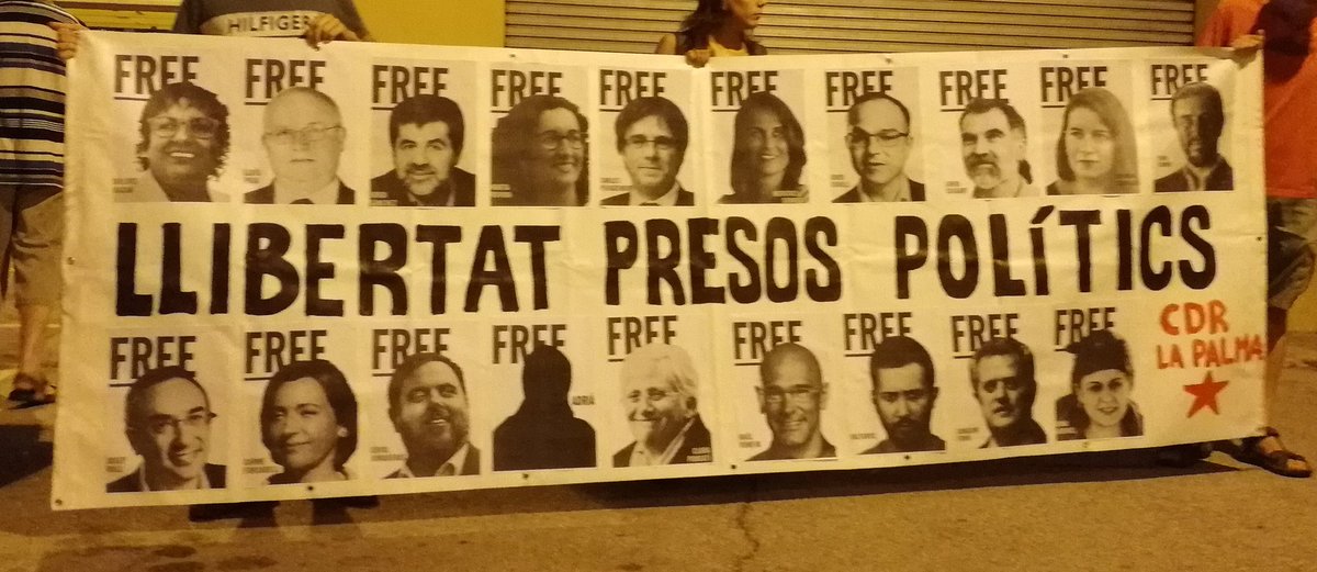 Avui 11 de Setembre...sigui on sigui que mirem a CAT veiem això 😍😍