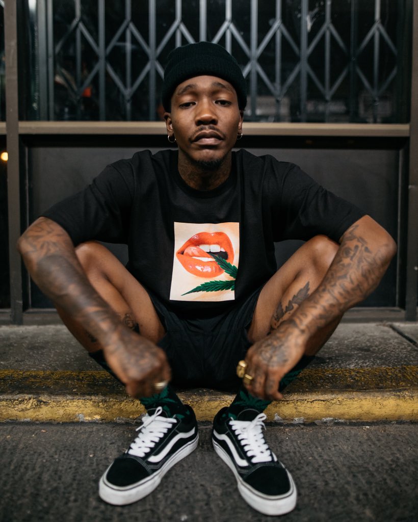 DizzyWright's tweet photo. Hello world it’s Dizzy Wright the fkn Maniac......                 
        
#TimeFlies 
#StillMovin 
#HufWorldWide https://t.co/qtRpiyOa5z