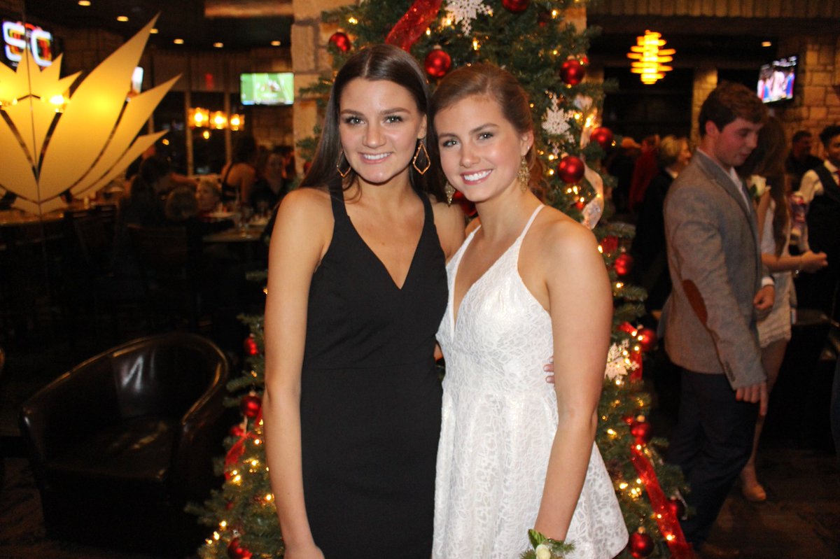 aliyah10296's tweet photo. HBD hoppe! love you hope you had a great day 😚 #fortbabes https://t.co/QGX6Kn4XK5