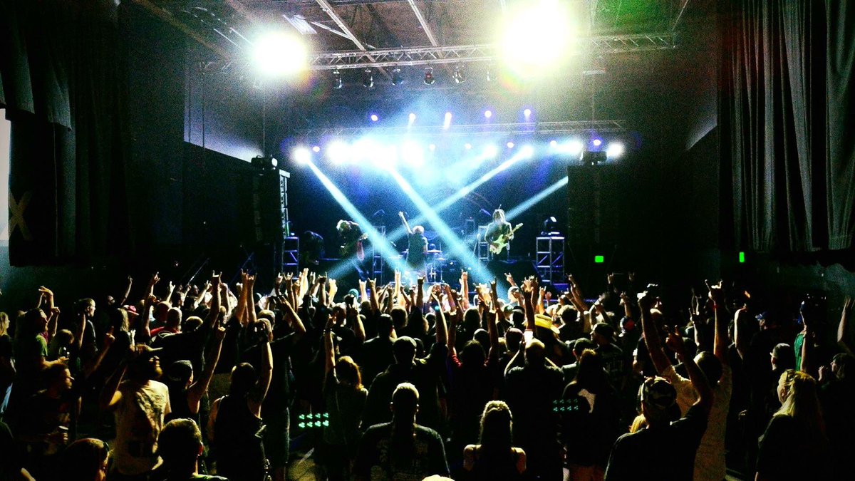 There are just 5 dates left of <a href="/Scream_Factory/">Scream Factory™</a> &amp; <a href="/DreadCentral/">Dread Central</a> present The <a href="/SummerOfScreams/">Summer of Screams Tour</a> Tour! 

9/11 Merriam, KS - Aftershock 
9/12 Waterloo, IA - Spicoli's
9/13 Minneapolis, MN - Skyway Theatre
9/14 Ringle, WI - Q&amp;Z Expo Center
9/15 Joliet, IL - The Forge