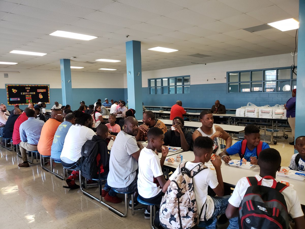hacg_goldsboro's tweet image. More photos from our Donuts for Dad with @DillardMiddle 
#hacgnc #community #ouryouthmatter