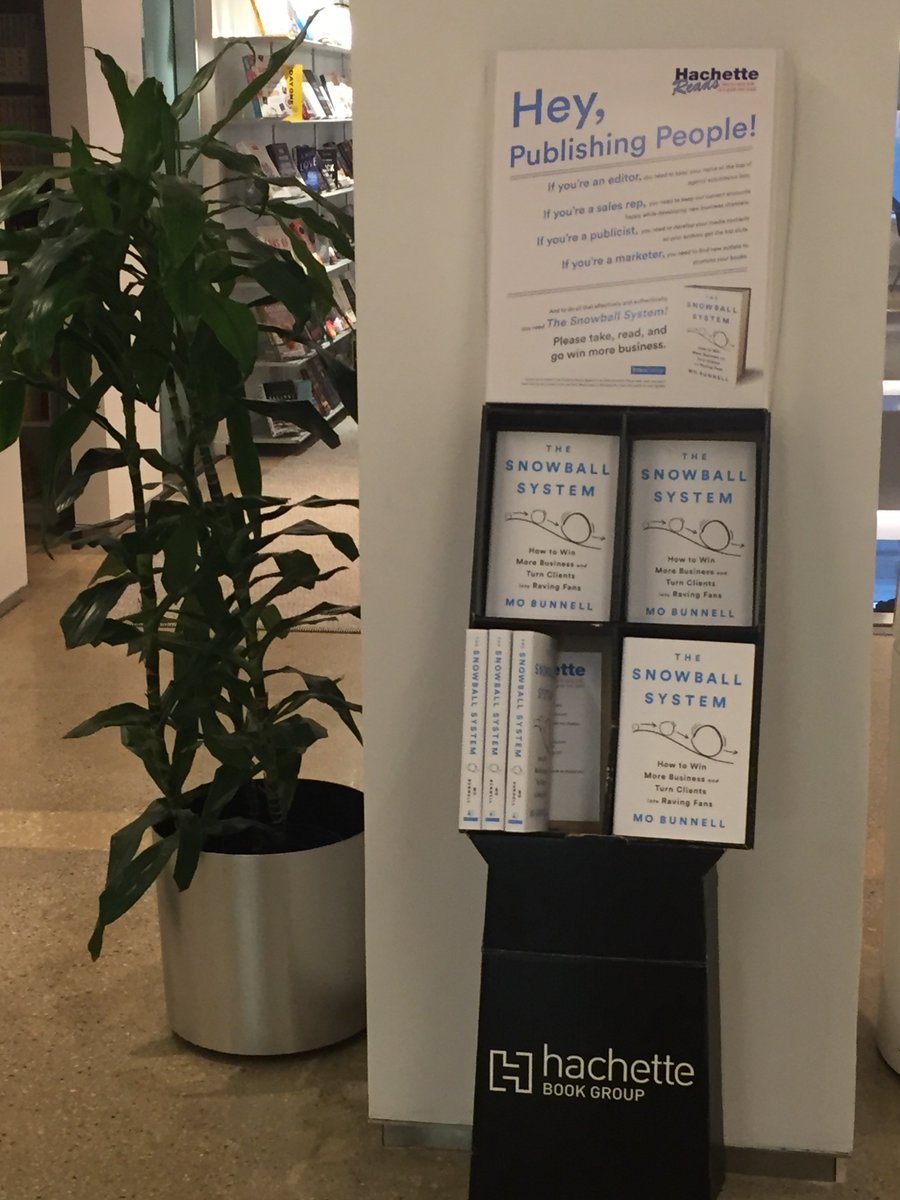 lisadimona's tweet image. Fun to see this! #hachettereads @MoBunnell #TheSnowballSystem amzn.to/2O4evRa