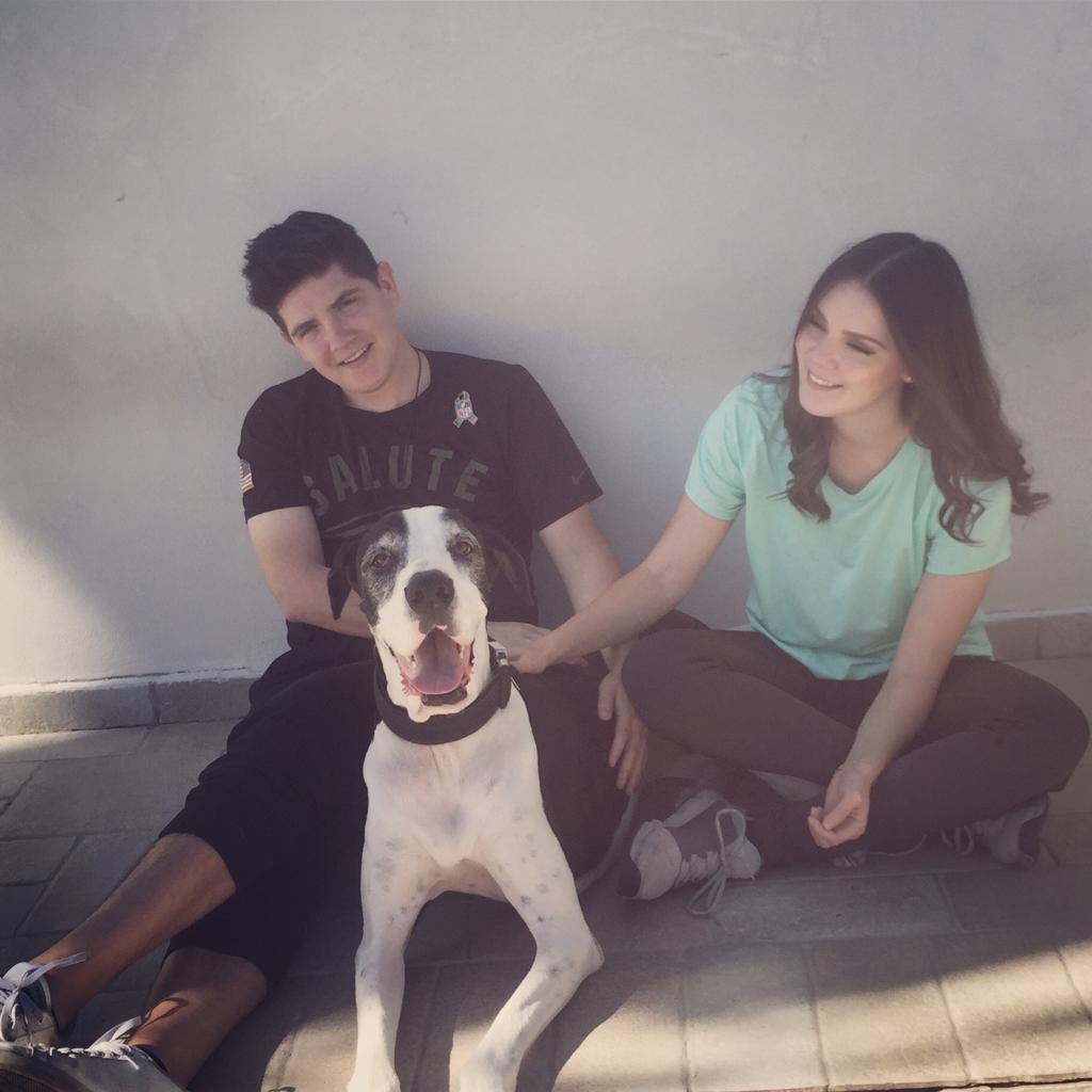 Así la tarde.... Pollito sonríe😍😬