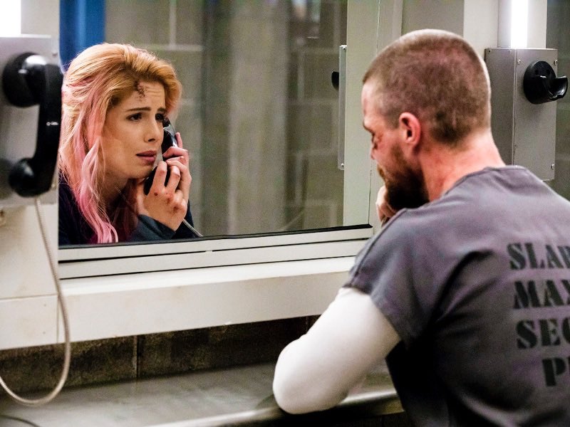 OlicitysArrow's tweet photo. Promotional photos of Oliver Queen and Felicity Smoak in 7.01, 'Inmate 4587' of Arrow #Olicity https://t.co/NugGSaAS31